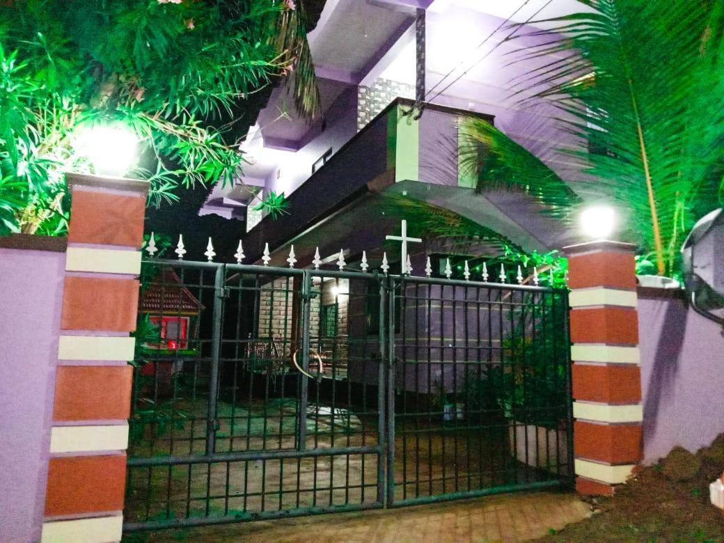 Vian Homestay Honavar Luaran gambar