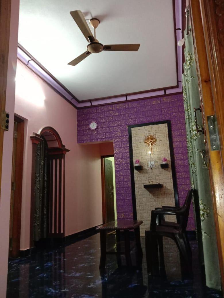 Vian Homestay Honavar Bilik gambar