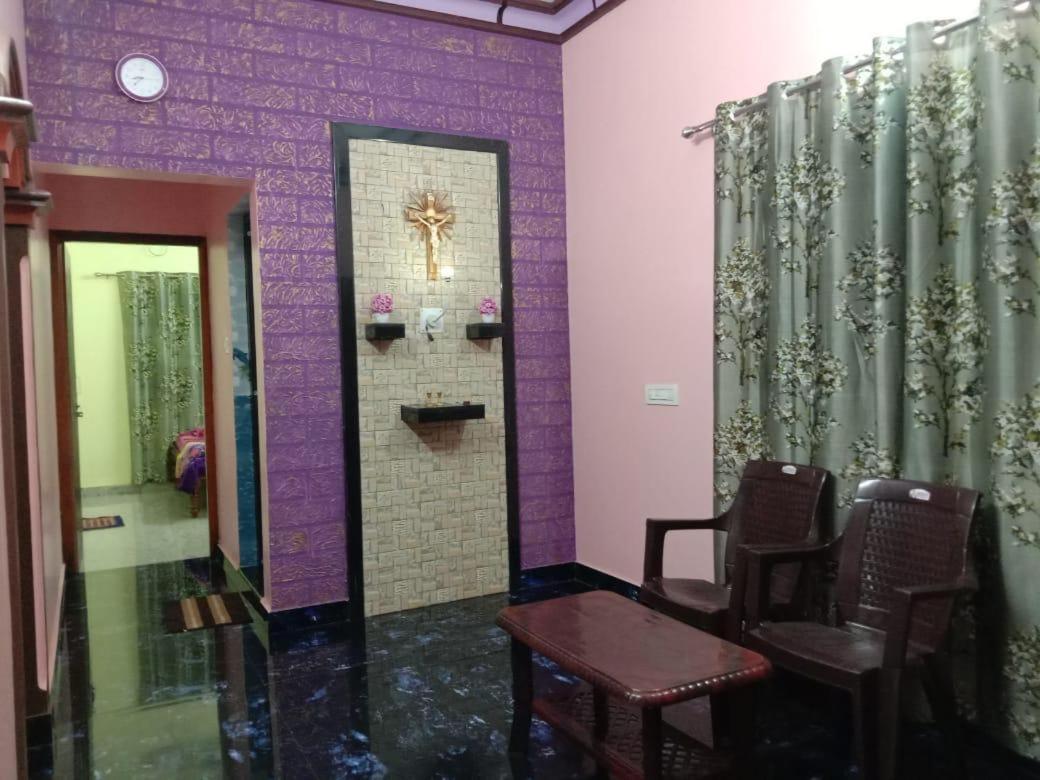 Vian Homestay Honavar Bilik gambar